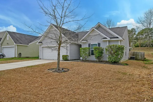 $320,000 | 532 English Oak Circle, Moncks Corner, SC 29461