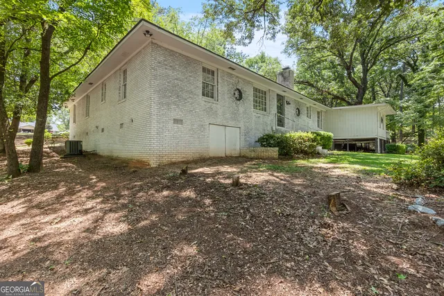 a backyard of a house