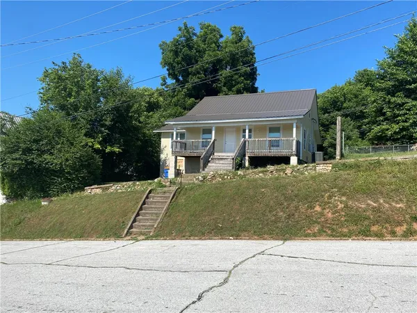 $179,900 | 216 North Willow Street, Harrison, AR 72601