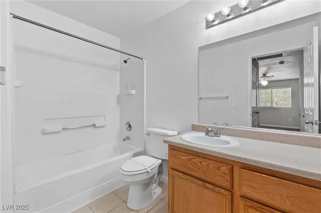 $1,040 | 4730 East Craig Road, Unit 2014, Las Vegas, NV 89115