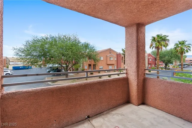 $1,040 | 4730 East Craig Road, Unit 2014, Las Vegas, NV 89115