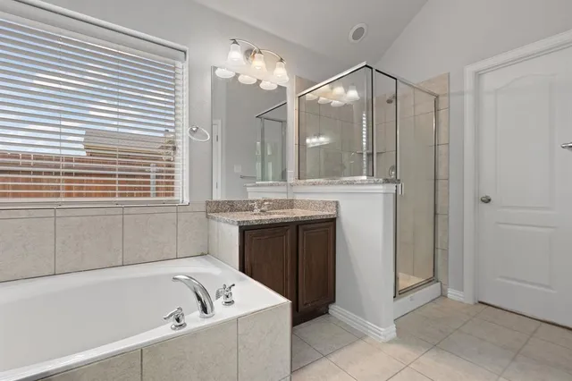 $449,999 | 466 Rockaway Drive, Midlothian, TX 76065