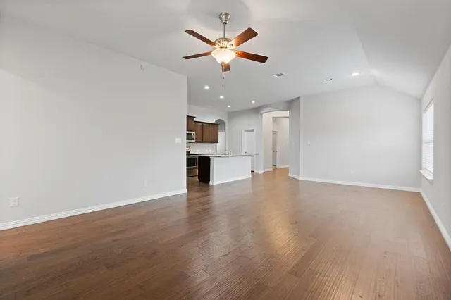 $449,999 | 466 Rockaway Drive, Midlothian, TX 76065