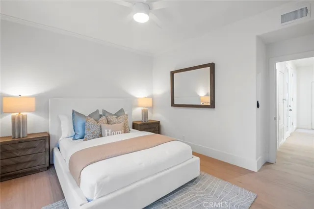 $4,680,000 | 25 Rue Grand Ducal, Newport Beach, CA 92660