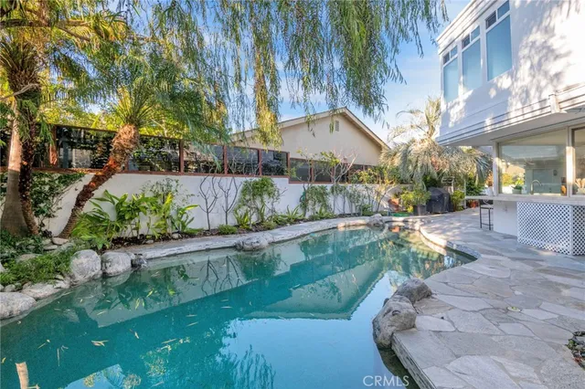 $4,680,000 | 25 Rue Grand Ducal, Newport Beach, CA 92660