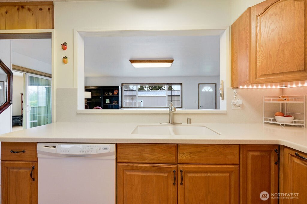 736 S Street Port Townsend, WA 98368 - Photo 14 of 40
