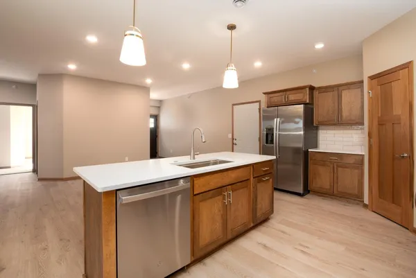 $429,900 | 3116 Bassett Drive, Mankato, MN 56001