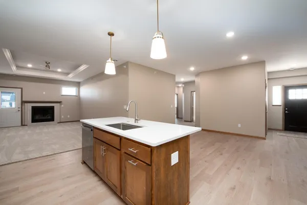 $429,900 | 3116 Bassett Drive, Mankato, MN 56001