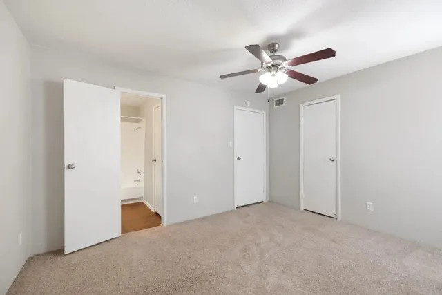 $745 | 2800 South Ashford Road, Unit 703, Houston, TX 77082