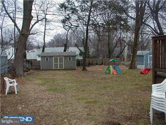 420 Holmes Road Morton, PA 19070 - Photo 8 of 8 Exterior Back