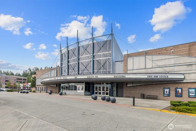 $420,000 | 9484 Redmond-Woodinville Road Northeast, Unit C205, Redmond, WA 98052