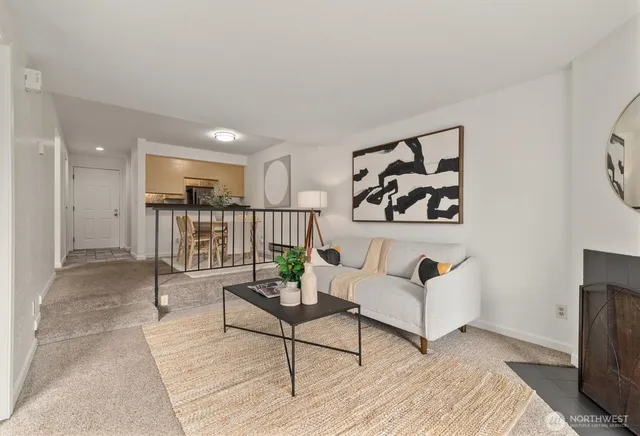 $420,000 | 9484 Redmond-Woodinville Road Northeast, Unit C205, Redmond, WA 98052