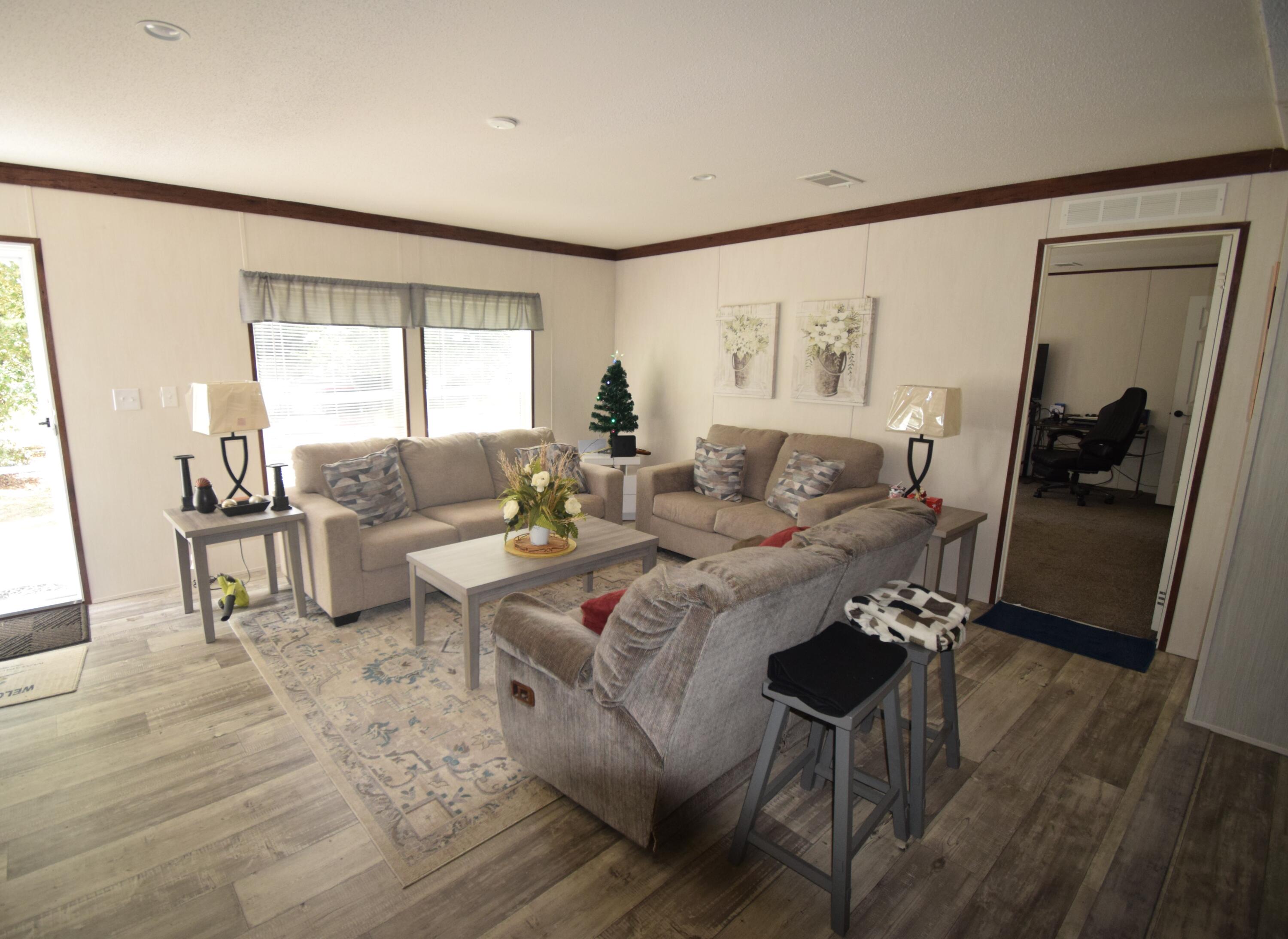 6583 Bill Lundy Road Laurel Hill, FL 32567 - Photo 2 of 22 Living Room
