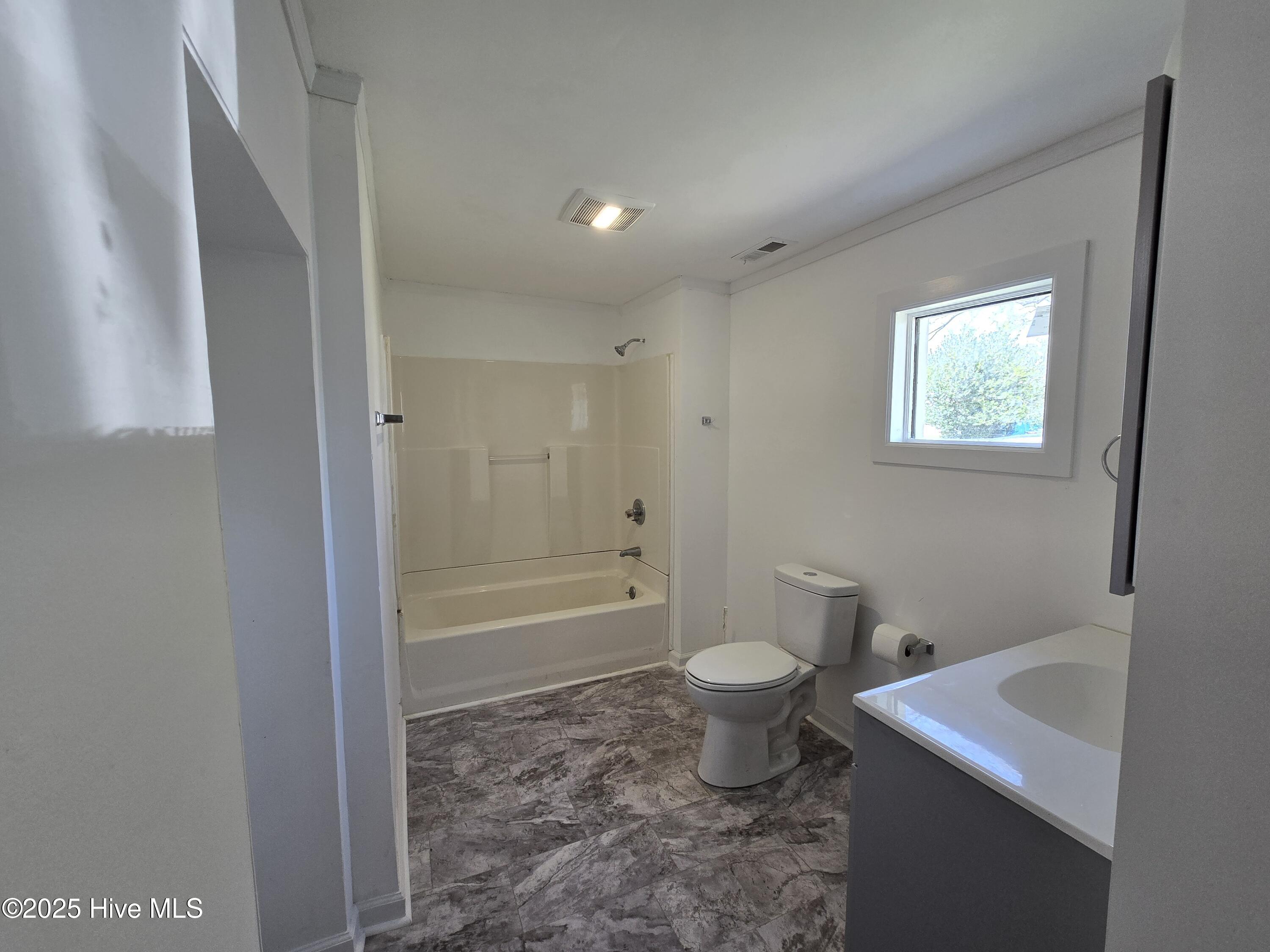 117 Flowers Street Rockingham, NC 28379 - Photo 15 of 17 Bath