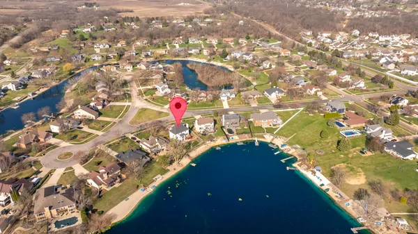 $540,000 | 208 Santos Avenue, Minooka, IL 60447