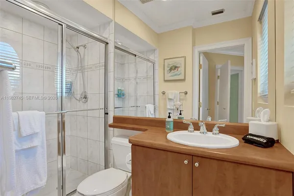 $10,500 | 3942 Northeast 171 Street, Unit 4A, North Miami Beach, FL 33160