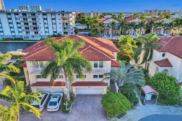$10,500 | 3942 Northeast 171 Street, Unit 4A, North Miami Beach, FL 33160