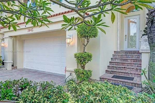 $10,500 | 3942 Northeast 171 Street, Unit 4A, North Miami Beach, FL 33160