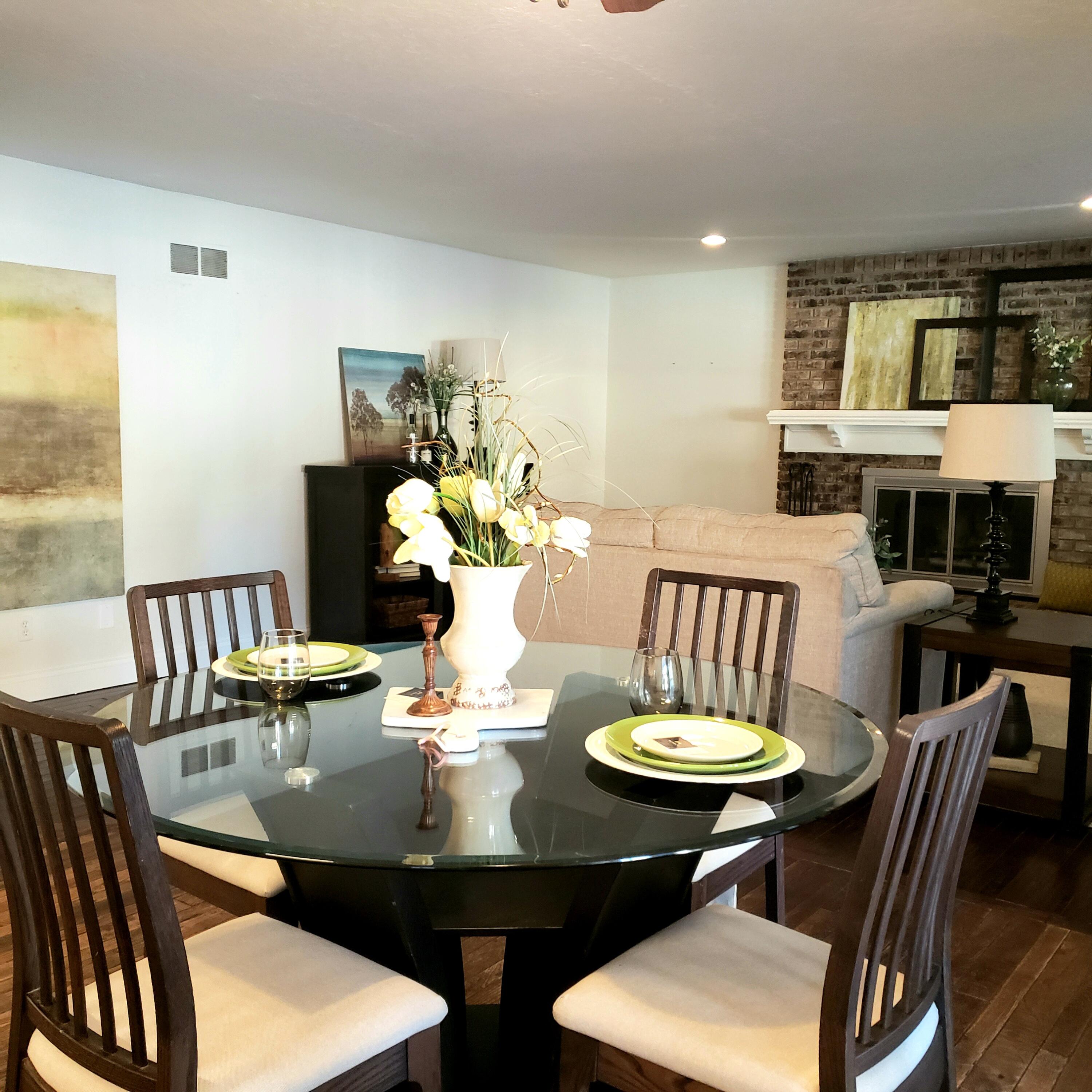 5315 Lethbridge Road Grand Blanc, MI 48439 - Photo 13 of 40 Family Room