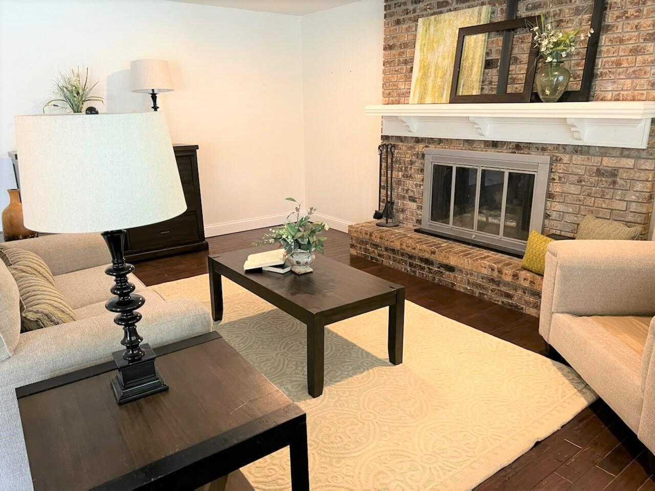 5315 Lethbridge Road Grand Blanc, MI 48439 - Photo 15 of 40 Family Room
