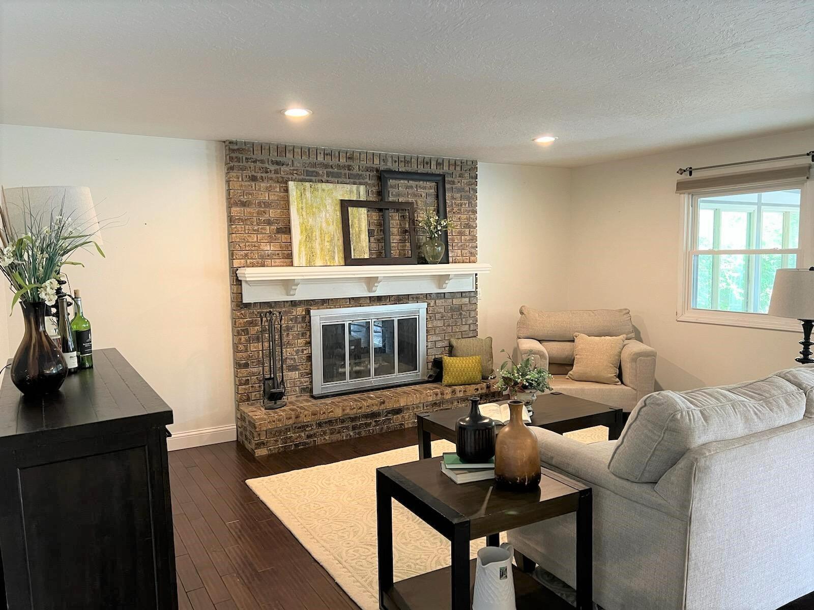 5315 Lethbridge Road Grand Blanc, MI 48439 - Photo 16 of 40 Fire Place