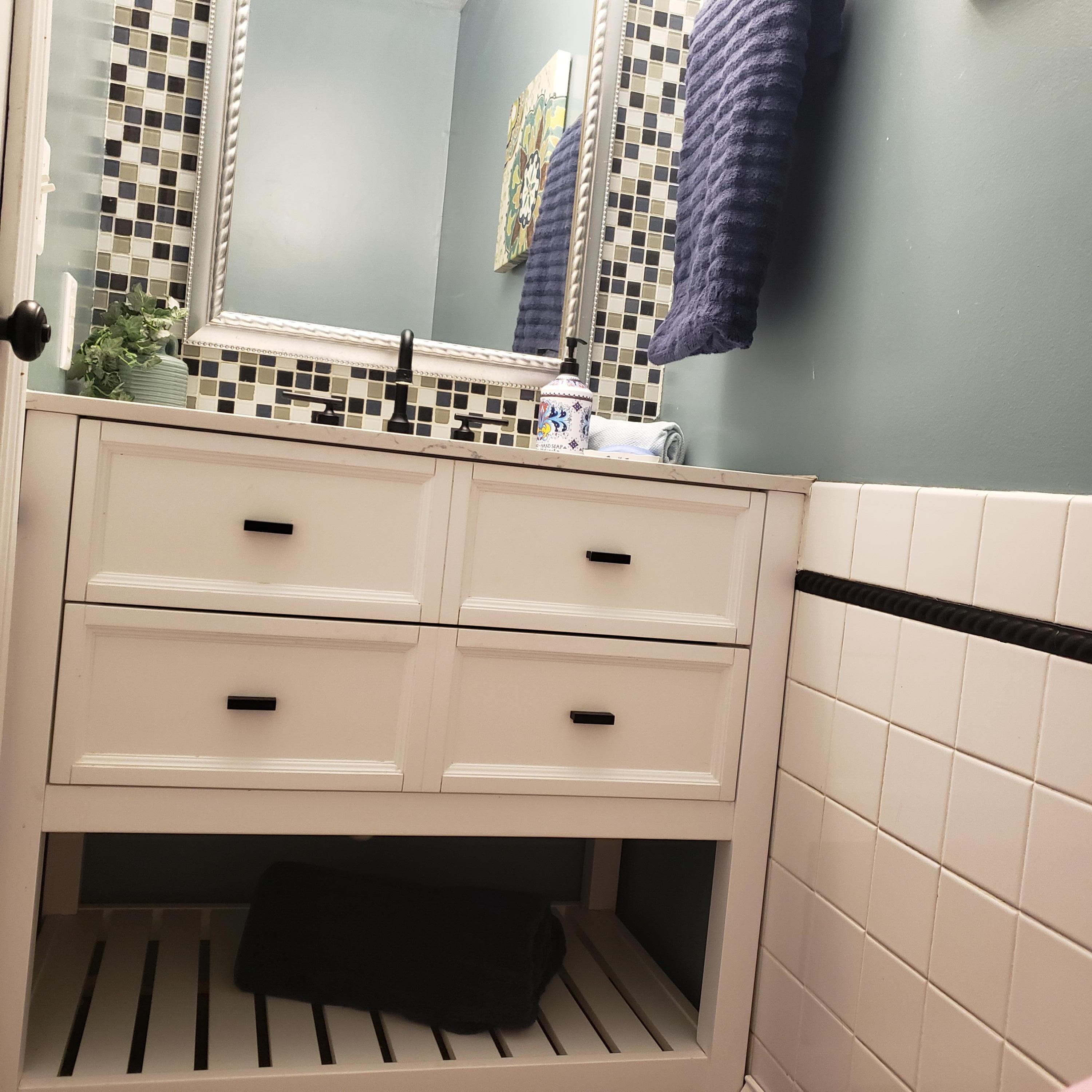 5315 Lethbridge Road Grand Blanc, MI 48439 - Photo 8 of 40 Half Bath