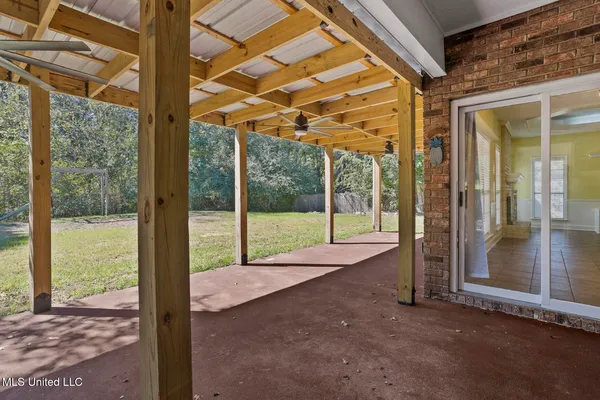 $379,000 | 323 Woodlands Drive, Brandon, MS 39047