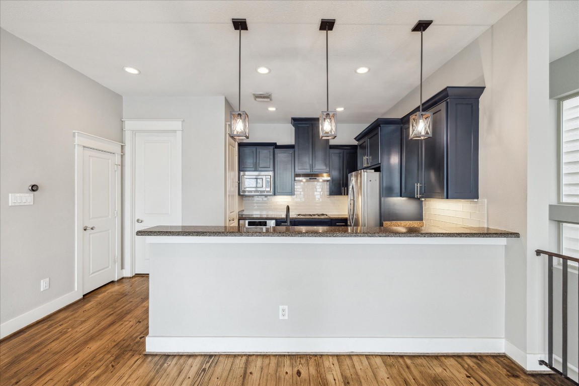 2119 Cohn Street Houston, TX 77007 - Photo 6 of 19