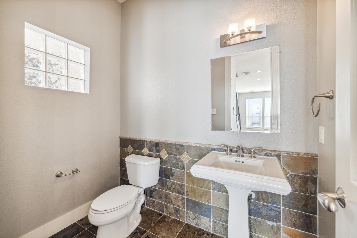 2119 Cohn Street Houston, TX 77007 - Photo 8 of 19