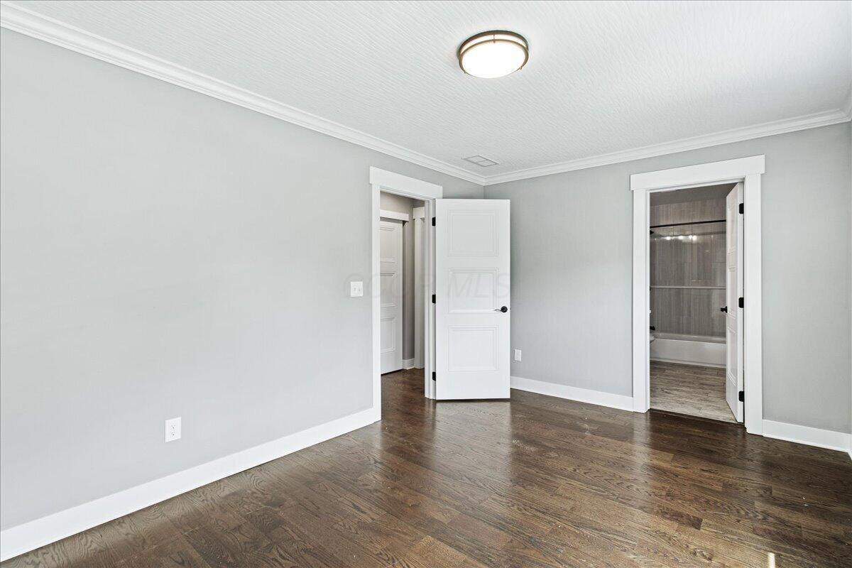 176 East Weber Road Columbus, OH 43202 - Photo 29 of 47 29-29-Bedroom 3