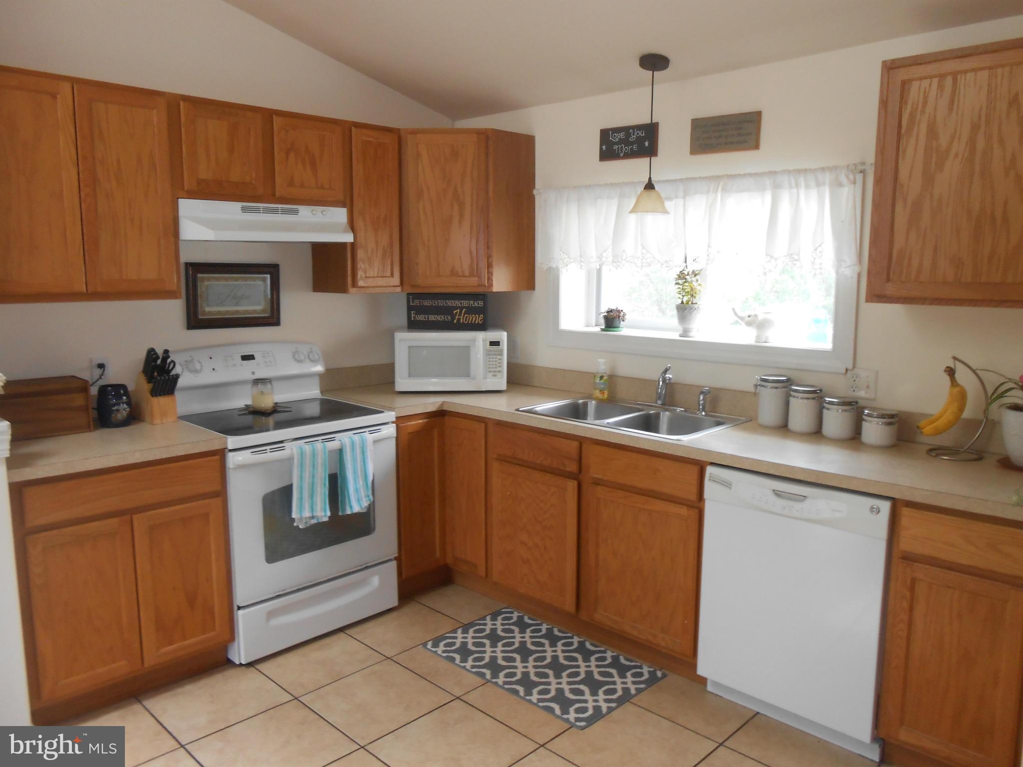 17610 Homewood Road Hagerstown, MD 21740 - Photo 9 of 26 Kitchen