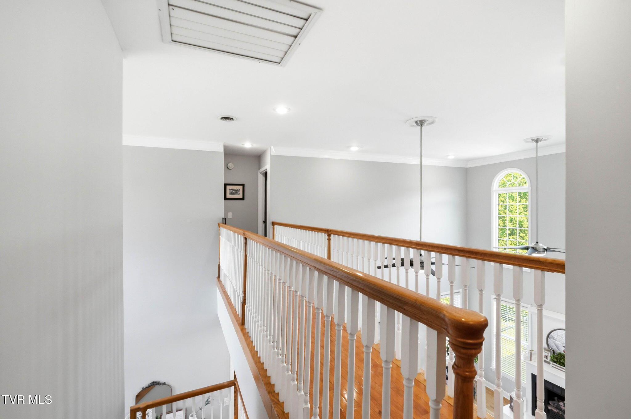 218 Galway Road Bristol, TN 37620 - Photo 19 of 83 15-web-or-mls-218 Galway Rd-22
