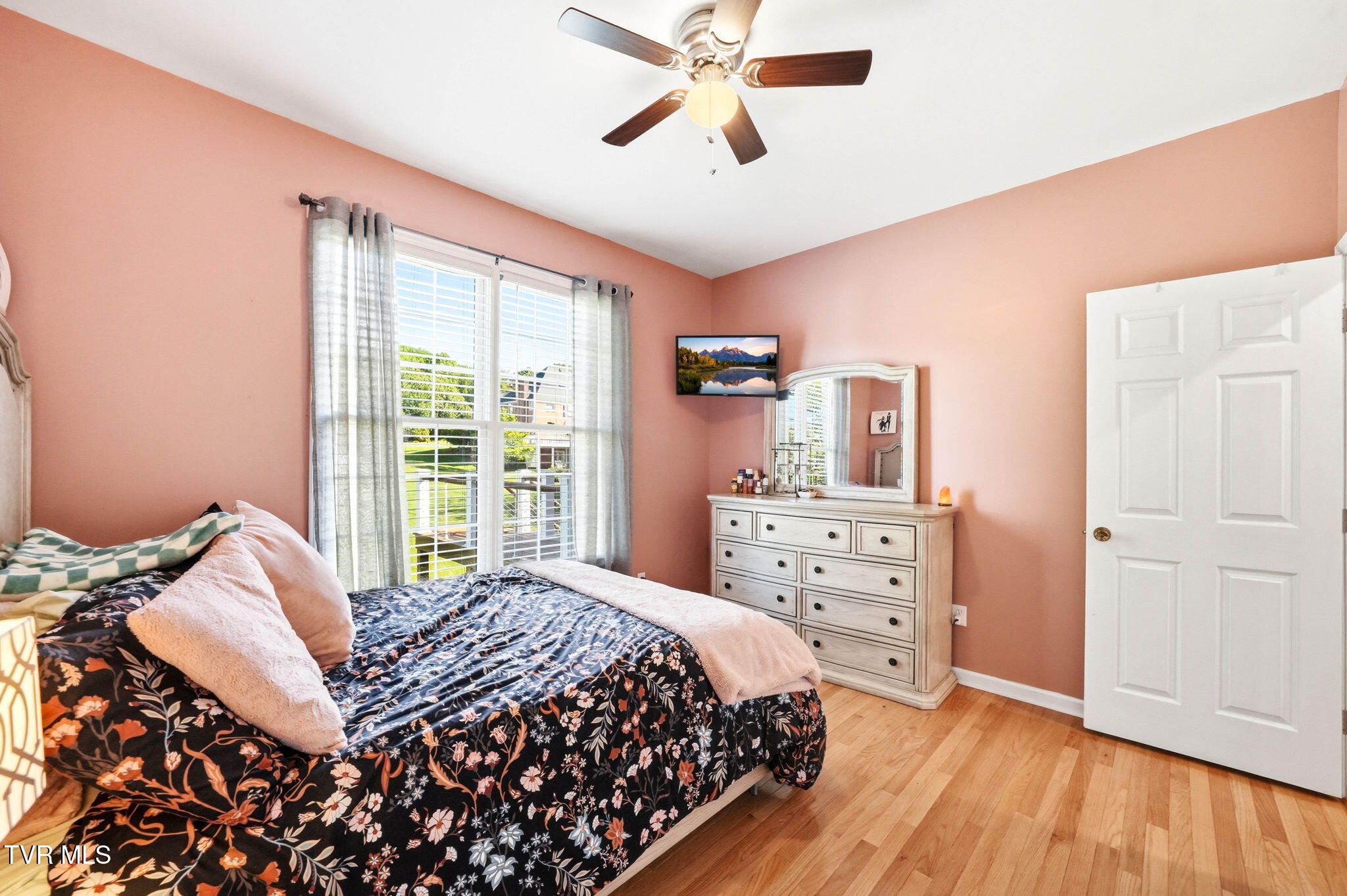 218 Galway Road Bristol, TN 37620 - Photo 36 of 83 31-web-or-mls-218 Galway Rd-37