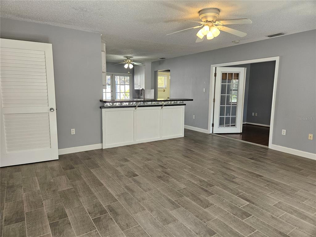 272 Loyola Road Venice, FL 34293 - Photo 2 of 45