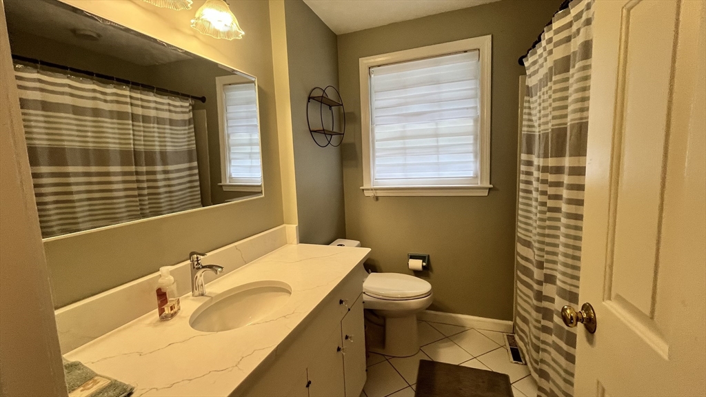 24 Pontiac Road Walpole, MA 02081 - Photo 23 of 25