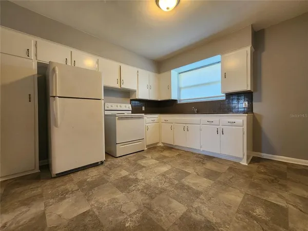 $999 | 3148 Belden Street, Unit 3, Jacksonville, FL 32207