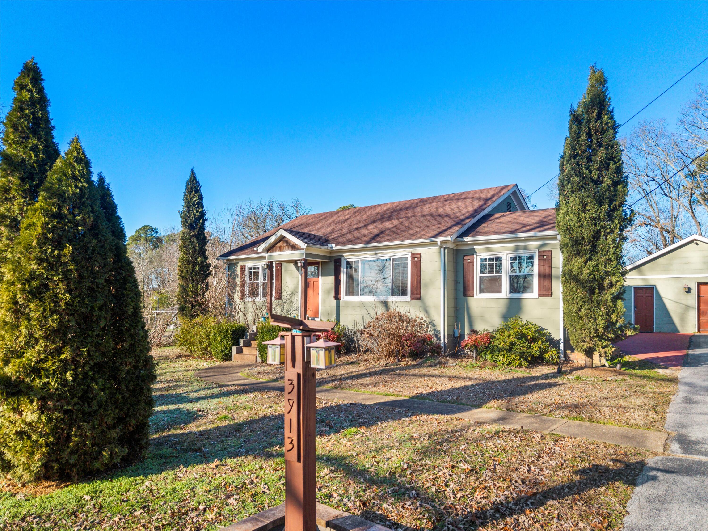 3913 Peach Road Chattanooga, TN 37406 - Photo 3 of 6 3-DJI_20260116100246_0136_D