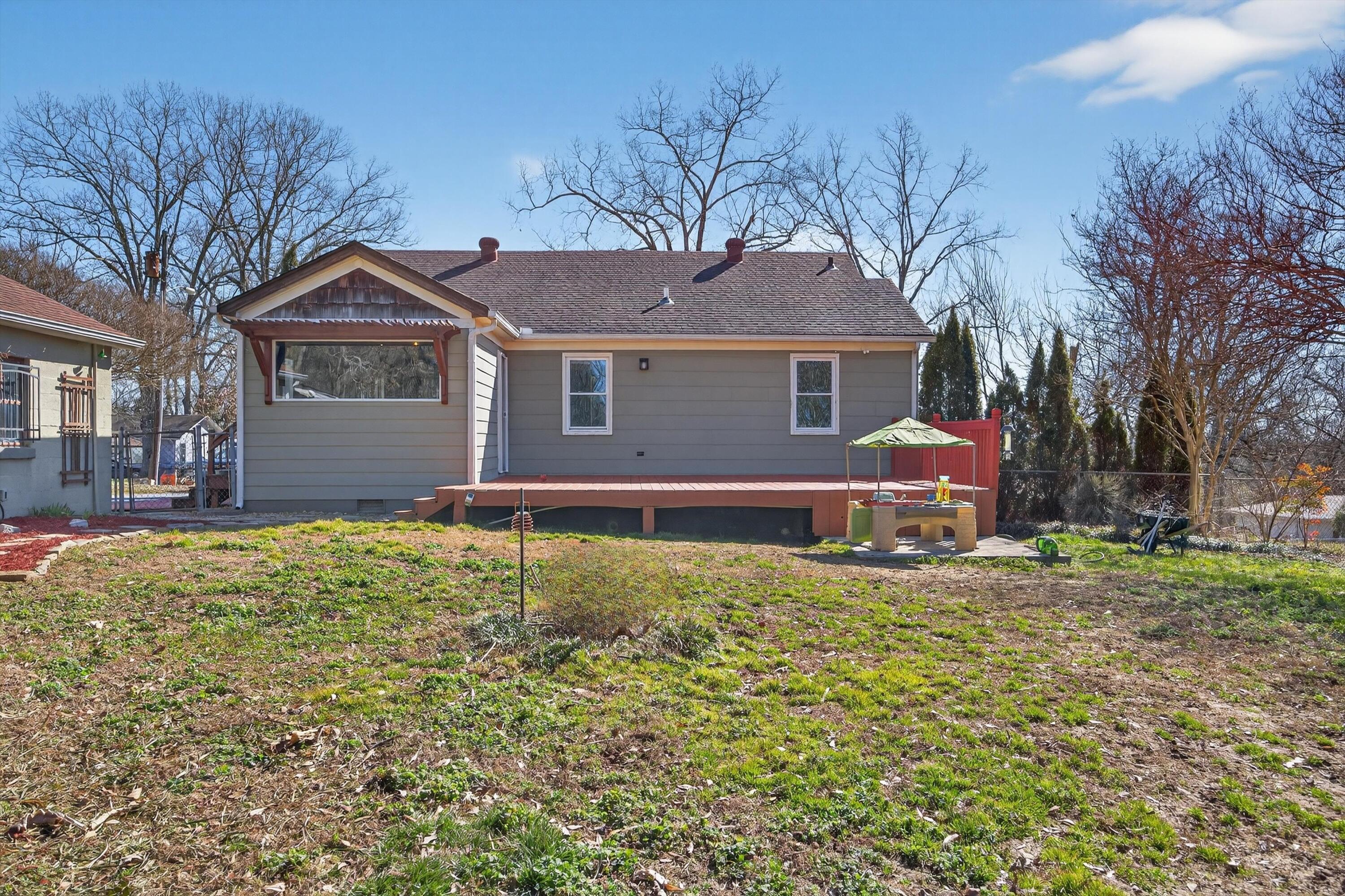 3913 Peach Road Chattanooga, TN 37406 - Photo 31 of 35 31-090A4650