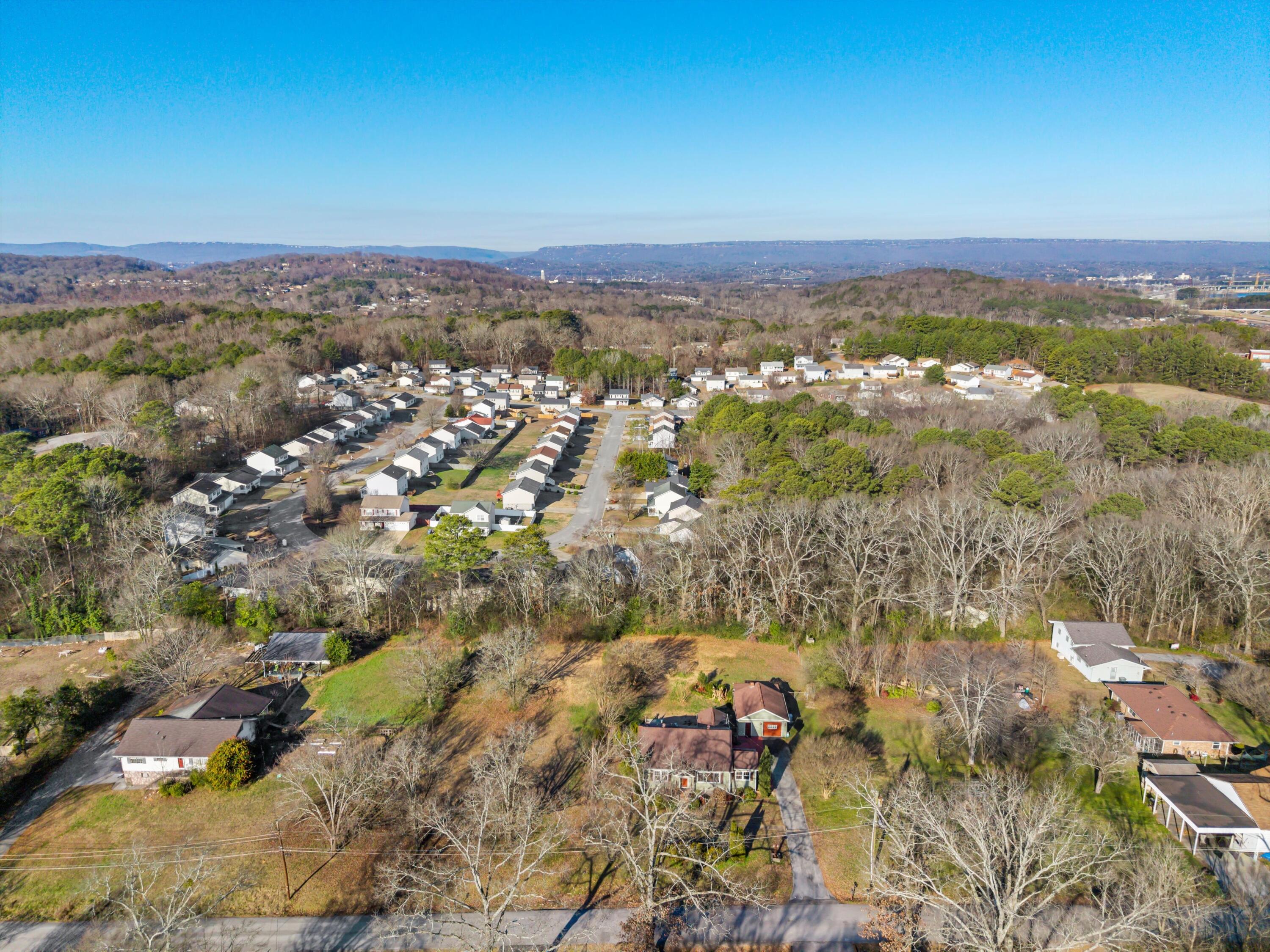 3913 Peach Road Chattanooga, TN 37406 - Photo 34 of 35 34-DJI_20260116100536_0159_D