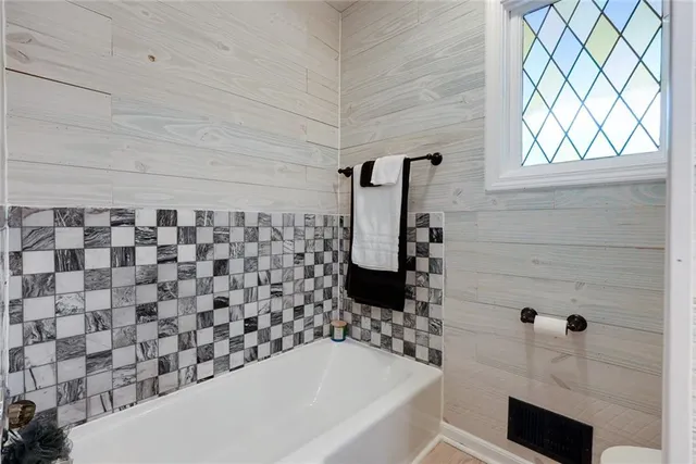 $290,000 | 1331 Southwest Horizon Drive, Blue Springs, MO 64015