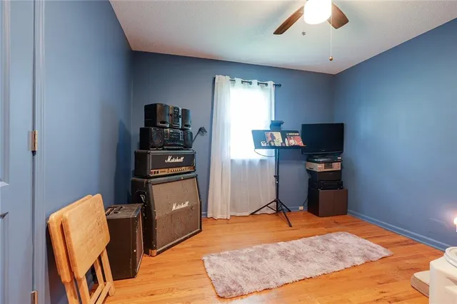 $290,000 | 1331 Southwest Horizon Drive, Blue Springs, MO 64015