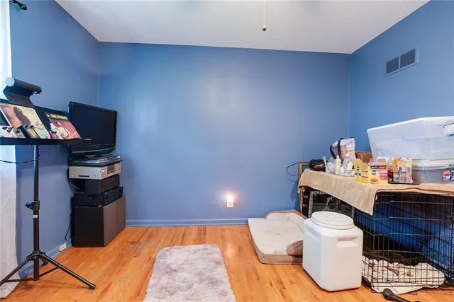 $290,000 | 1331 Southwest Horizon Drive, Blue Springs, MO 64015