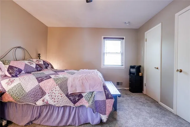 $290,000 | 1331 Southwest Horizon Drive, Blue Springs, MO 64015