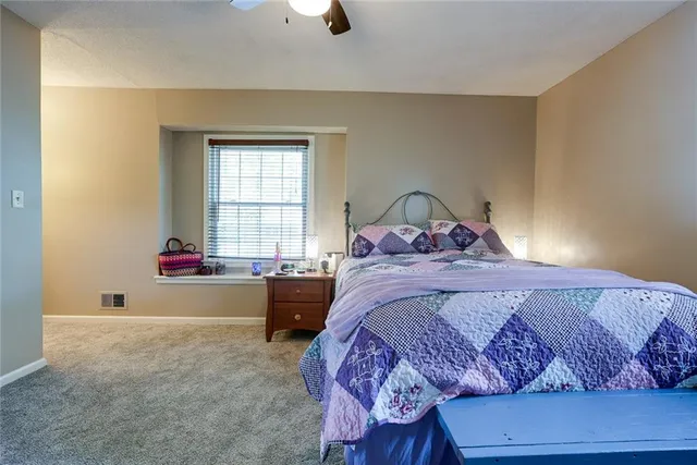 $290,000 | 1331 Southwest Horizon Drive, Blue Springs, MO 64015