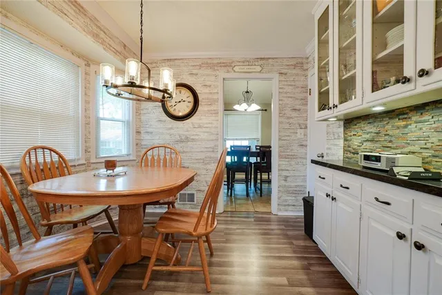 $290,000 | 1331 Southwest Horizon Drive, Blue Springs, MO 64015