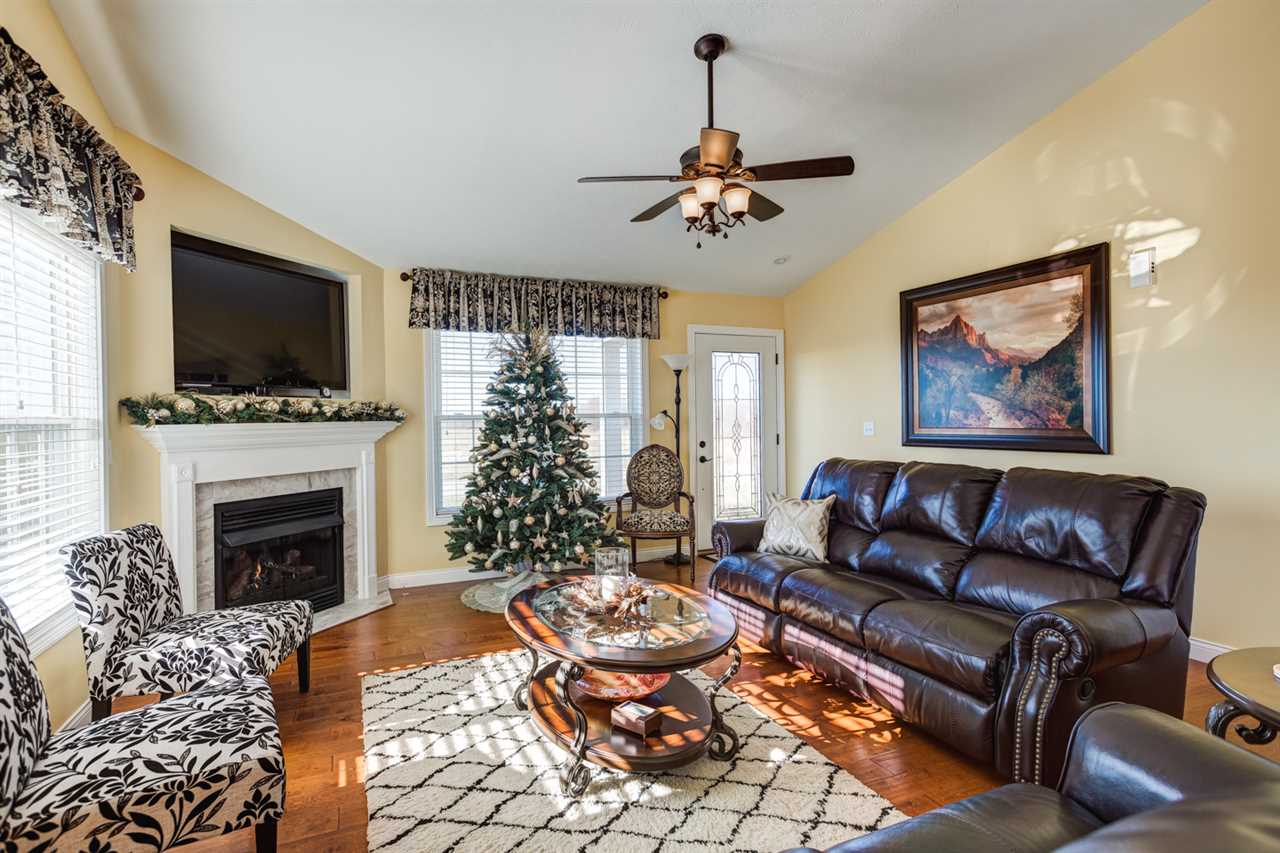 3744 Zoar Church Road Elberfeld, IN 47613 - Photo 4 of 36
