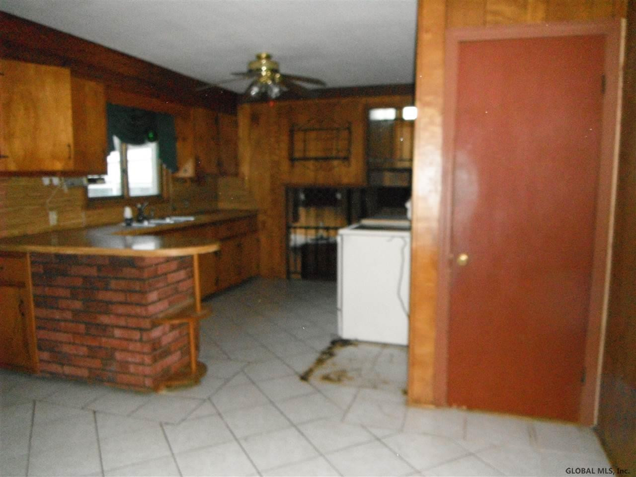 1116 Fort Hunter Road Rotterdam, NY 12303 - Photo 3 of 17 Photo 3