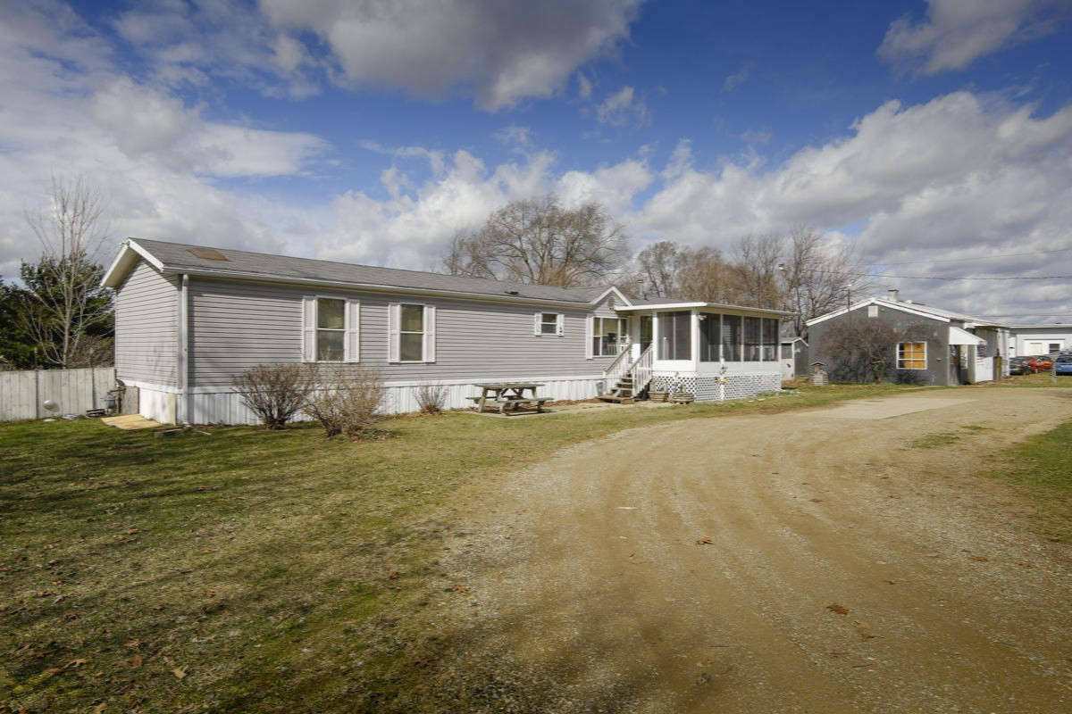 69100 Balk Road Sturgis, MI 49091 - Photo 1 of 21 69100 Bauk Rd-201