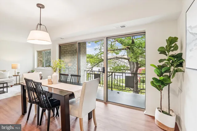 $275,000 | 12201 Braxfield Court, Unit 13, Rockville, MD 20852