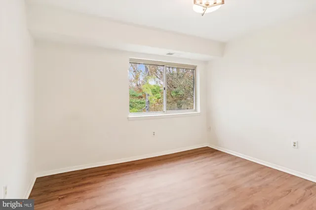 $275,000 | 12201 Braxfield Court, Unit 13, Rockville, MD 20852